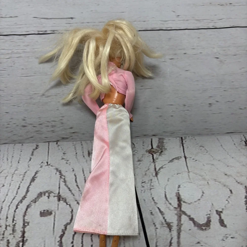 Vintage Mattel Barbie Doll 1966 1981 Pink Crop Top Satin Skirt Blonde Blue Eyes